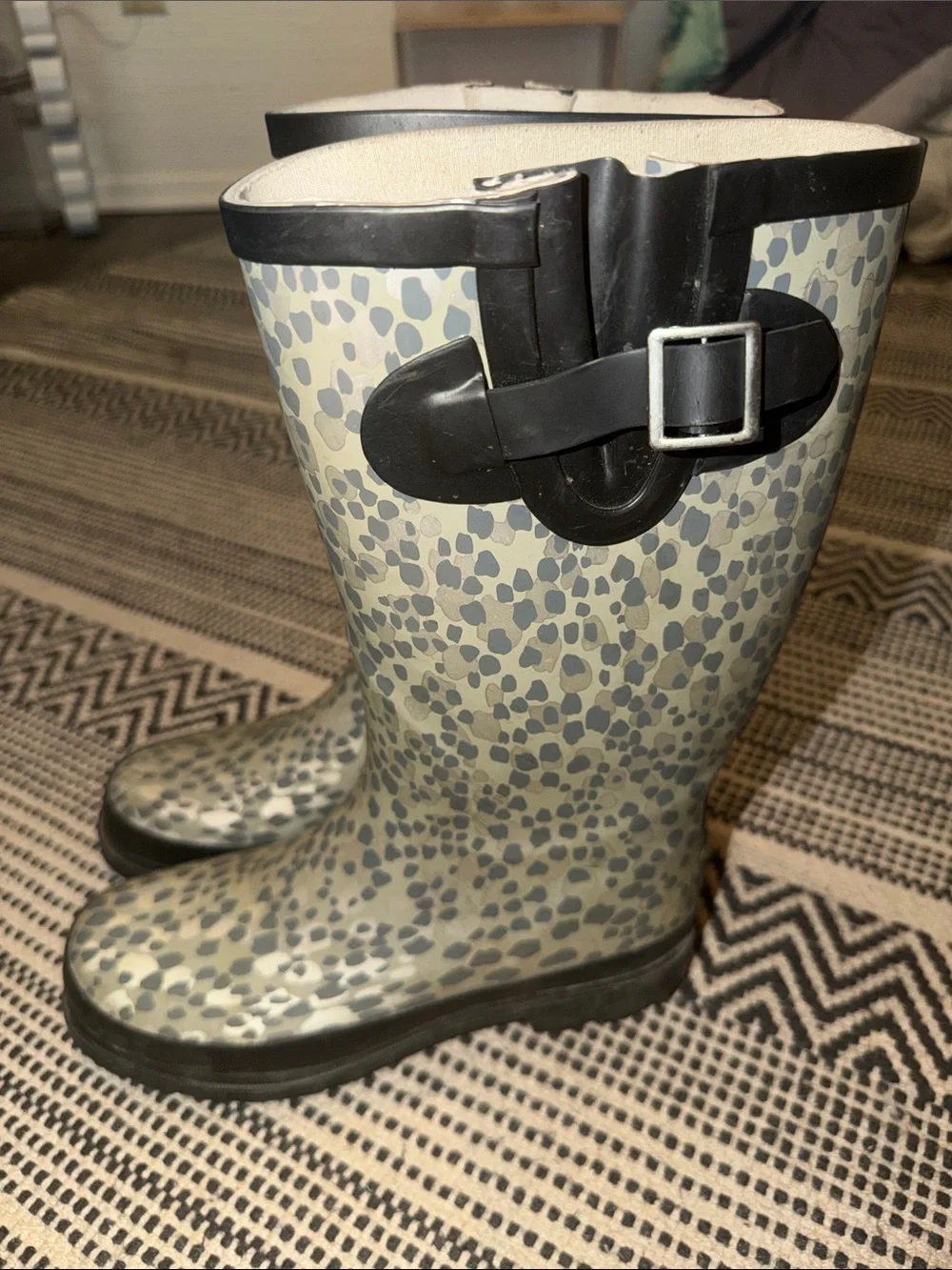 Magellan Outdoors Gray & Black Speckled Women's Rain Boots